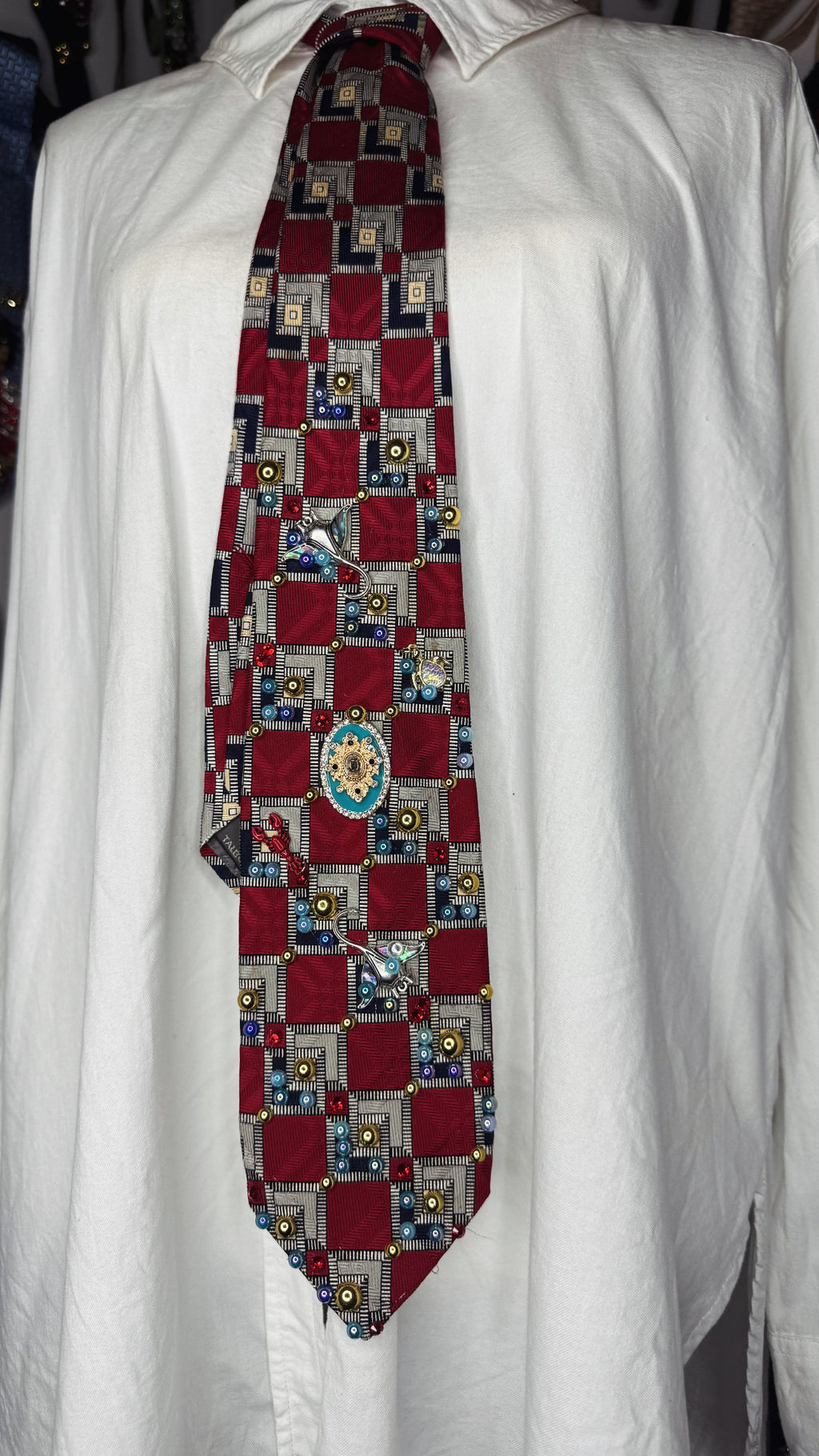 Red Checkered Tropical Treasure Box Ocean Floor Royalty Tie