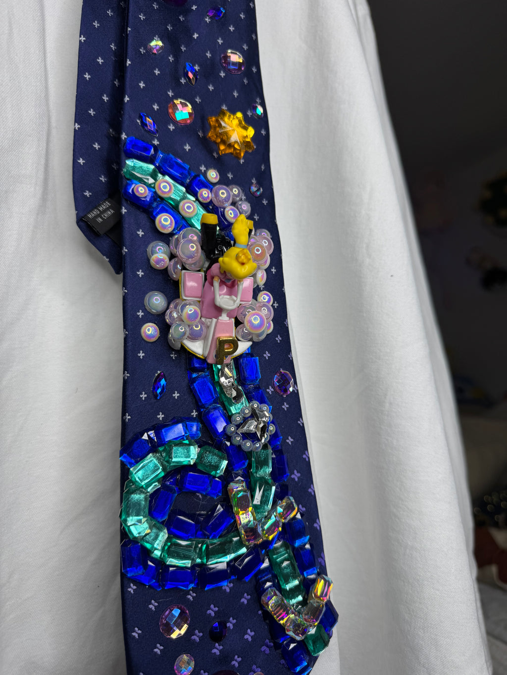 Indigo Purple Princess Peach Throwing Blue Shell on Icy Glacier Road 200cc Mario Kart Tie