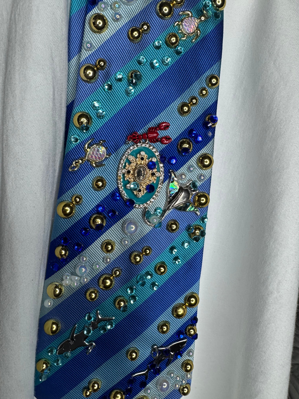 Tri-Tone Blue Striped Tropical Treasure Box Royalty Tie