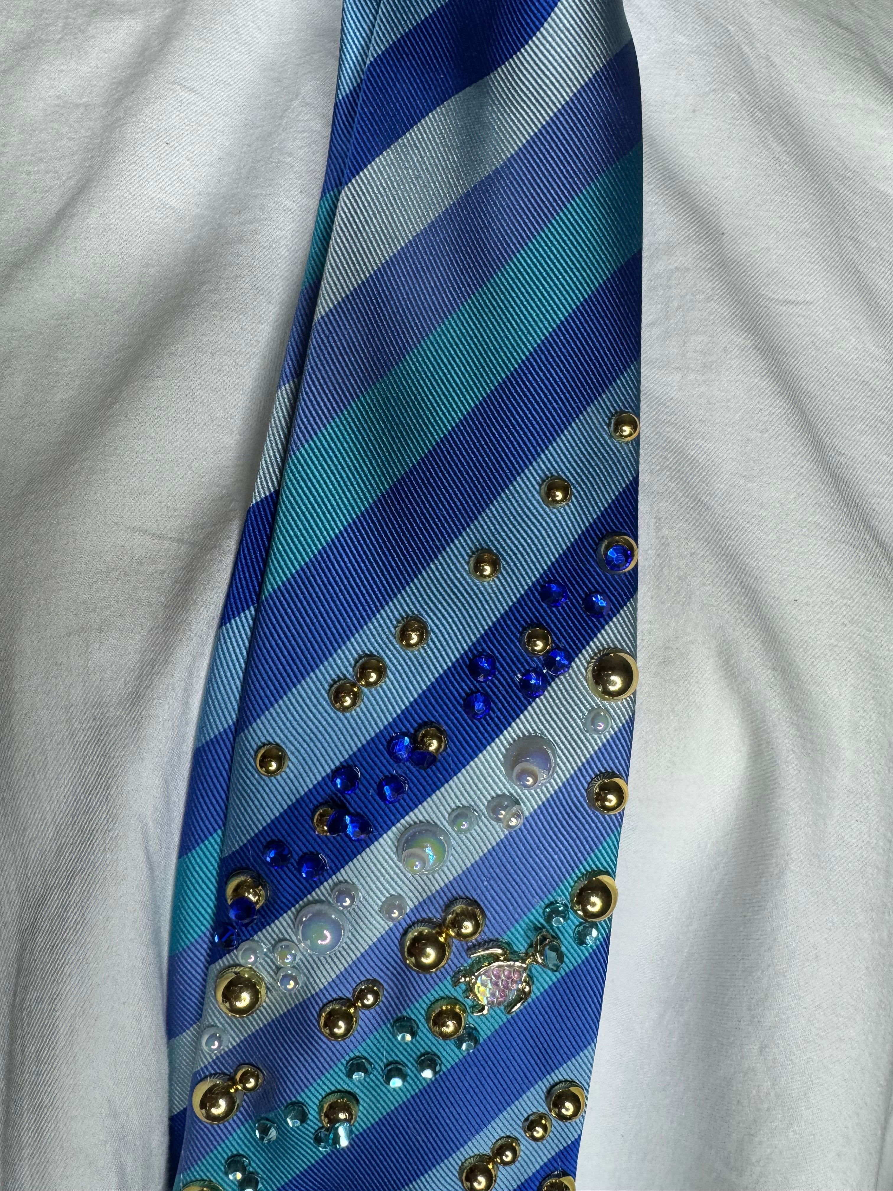 Tri-Tone Blue Striped Tropical Treasure Box Royalty Tie