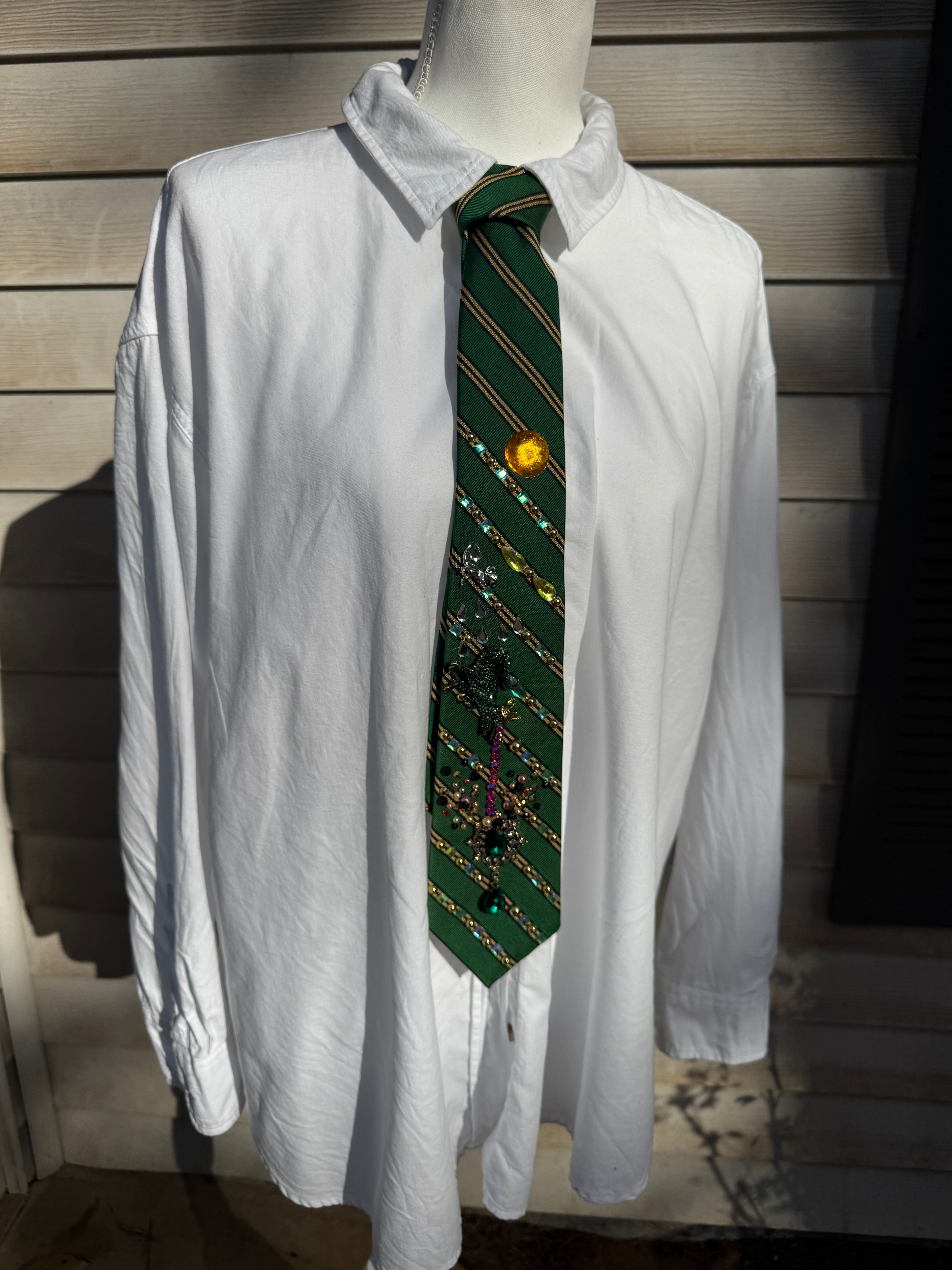 Green Laser Eye Trex Attacking Charm Royalty Tie