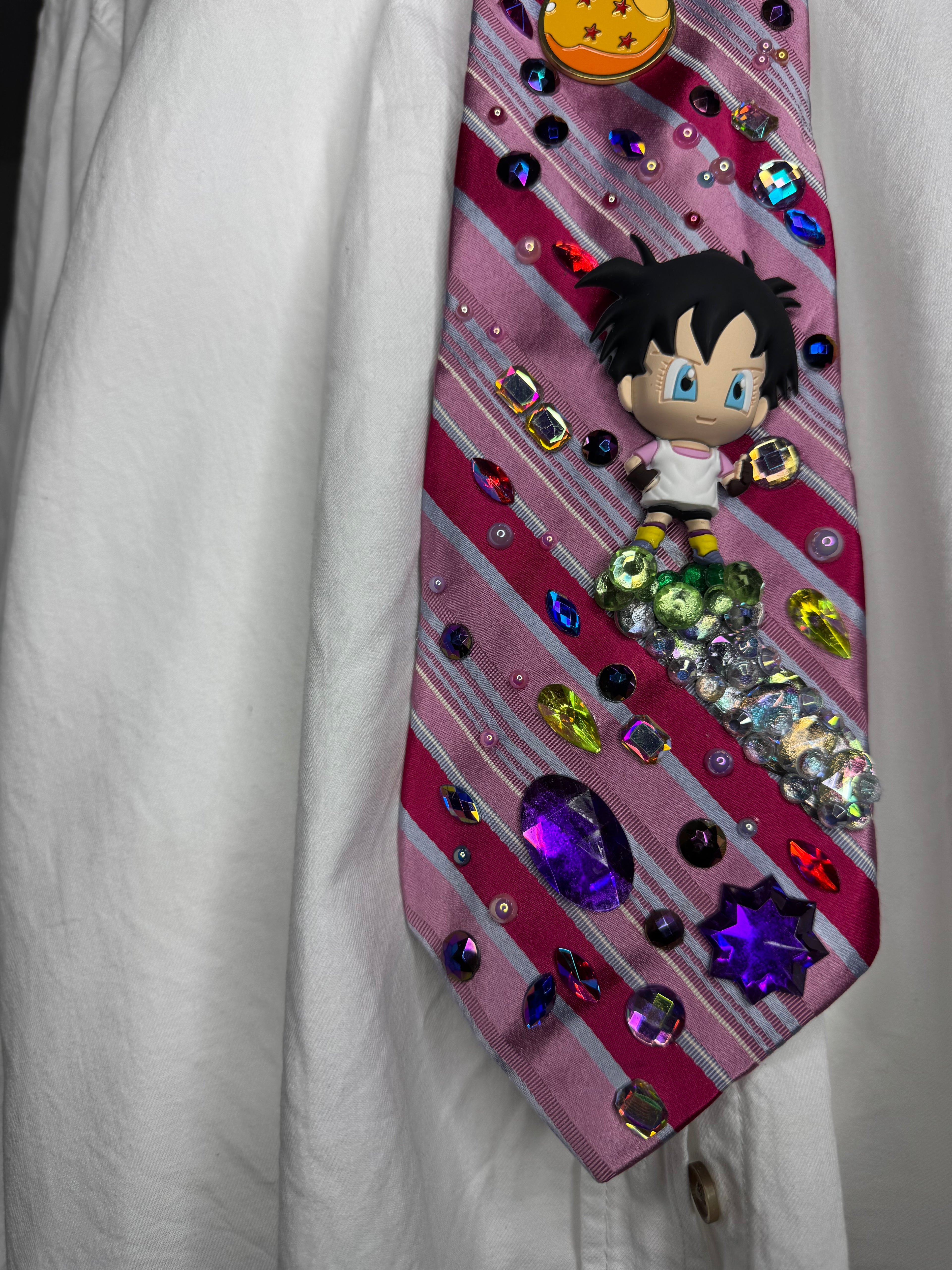 Pink Striped Videl Aura Farming in Jewel Galaxy Dragon Ball Z Tie