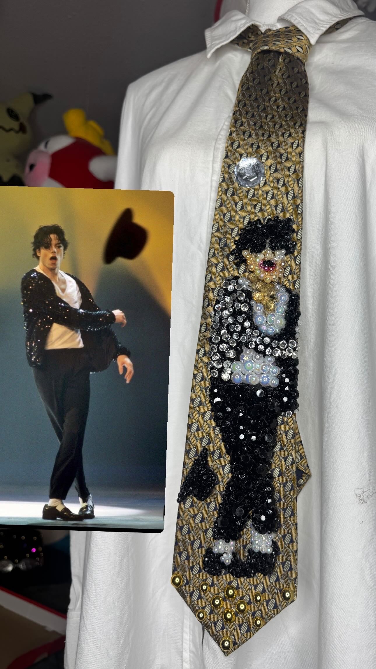 Gold Michael Jackson Throwing Fedora Hat to Billie Jean at MTV Awards 1995 Tie