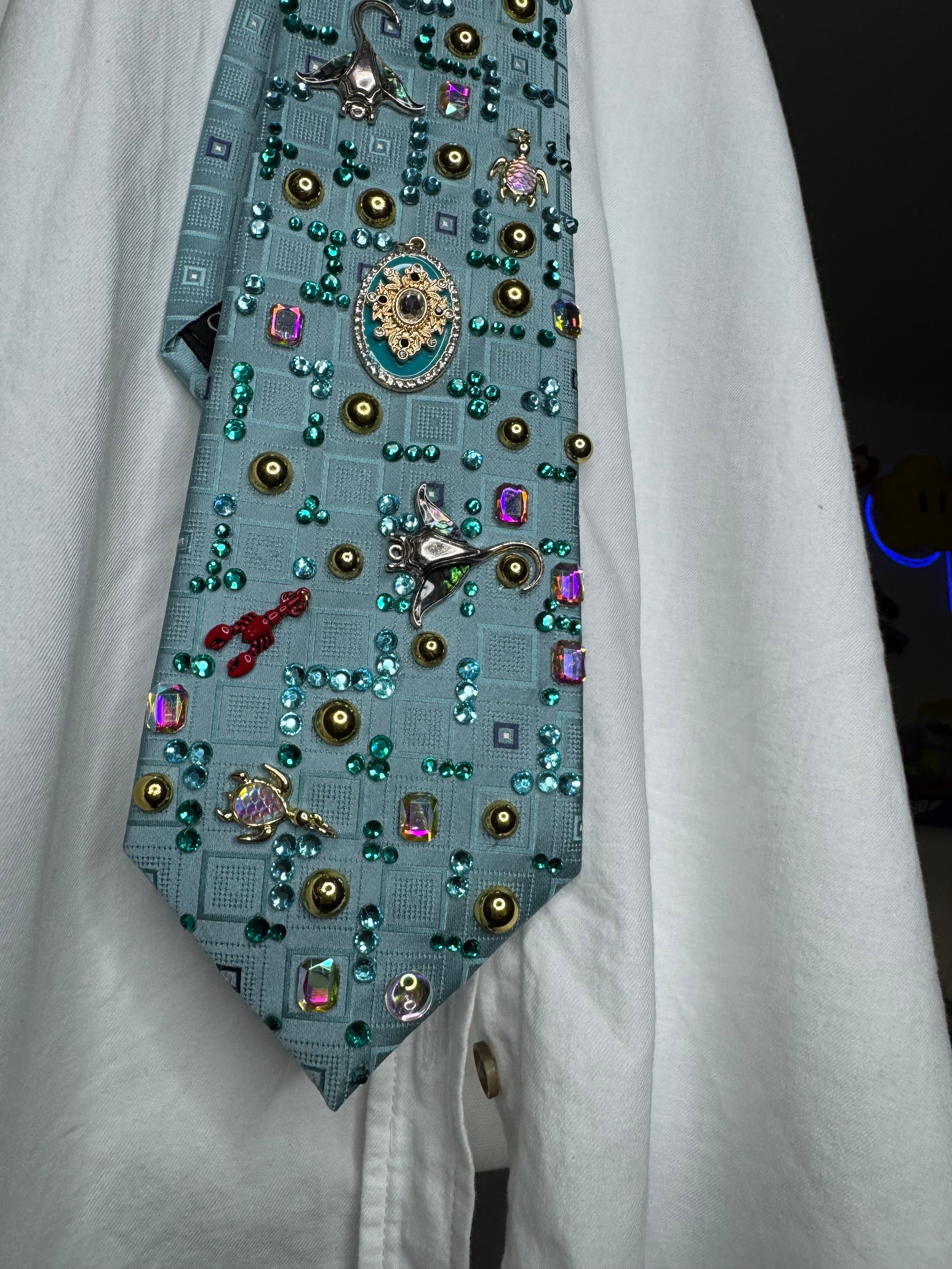 Light Blue Tropical Treasure Box Ocean Floor High Class Royalty Tie