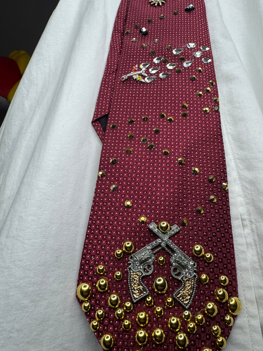 Burgundy Twin Revolvers Ricocheting Bullet Western Tie