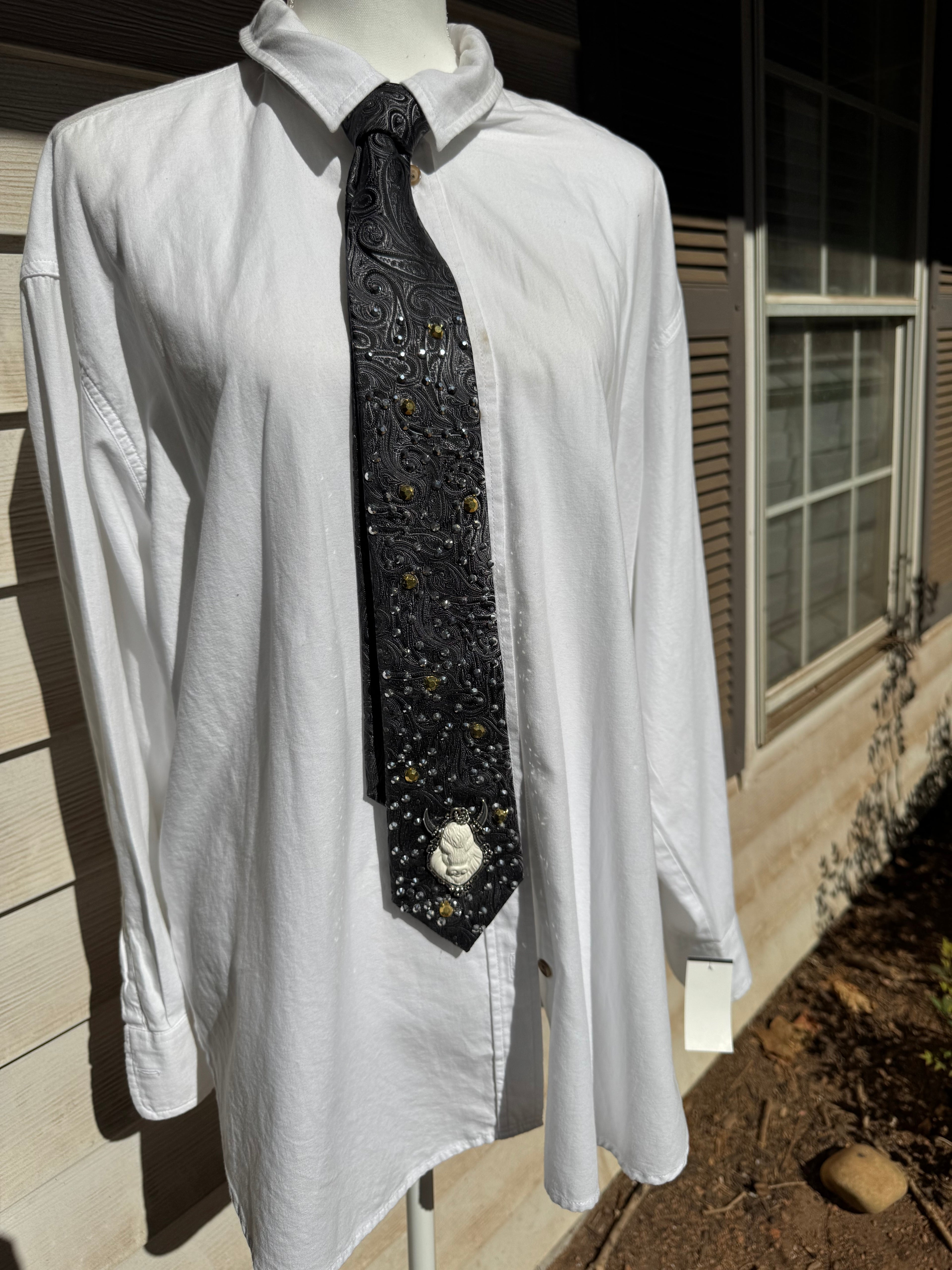 Black Paisley White Buffalo High Class Royalty Western Tie