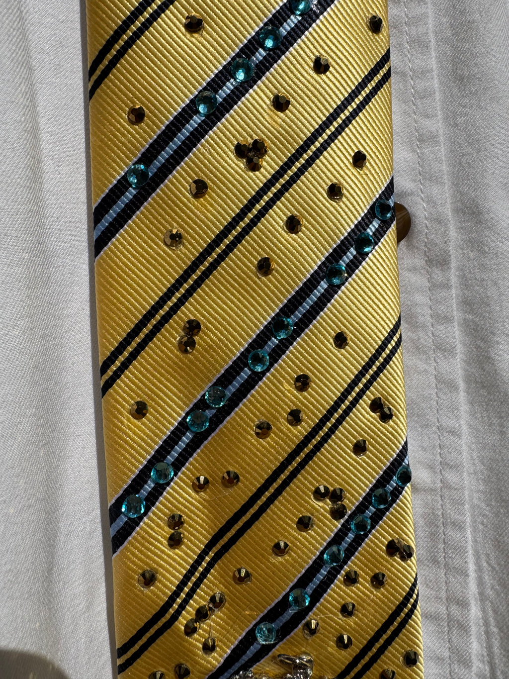 Yellow Striped Pearl Pin Royalty Tie