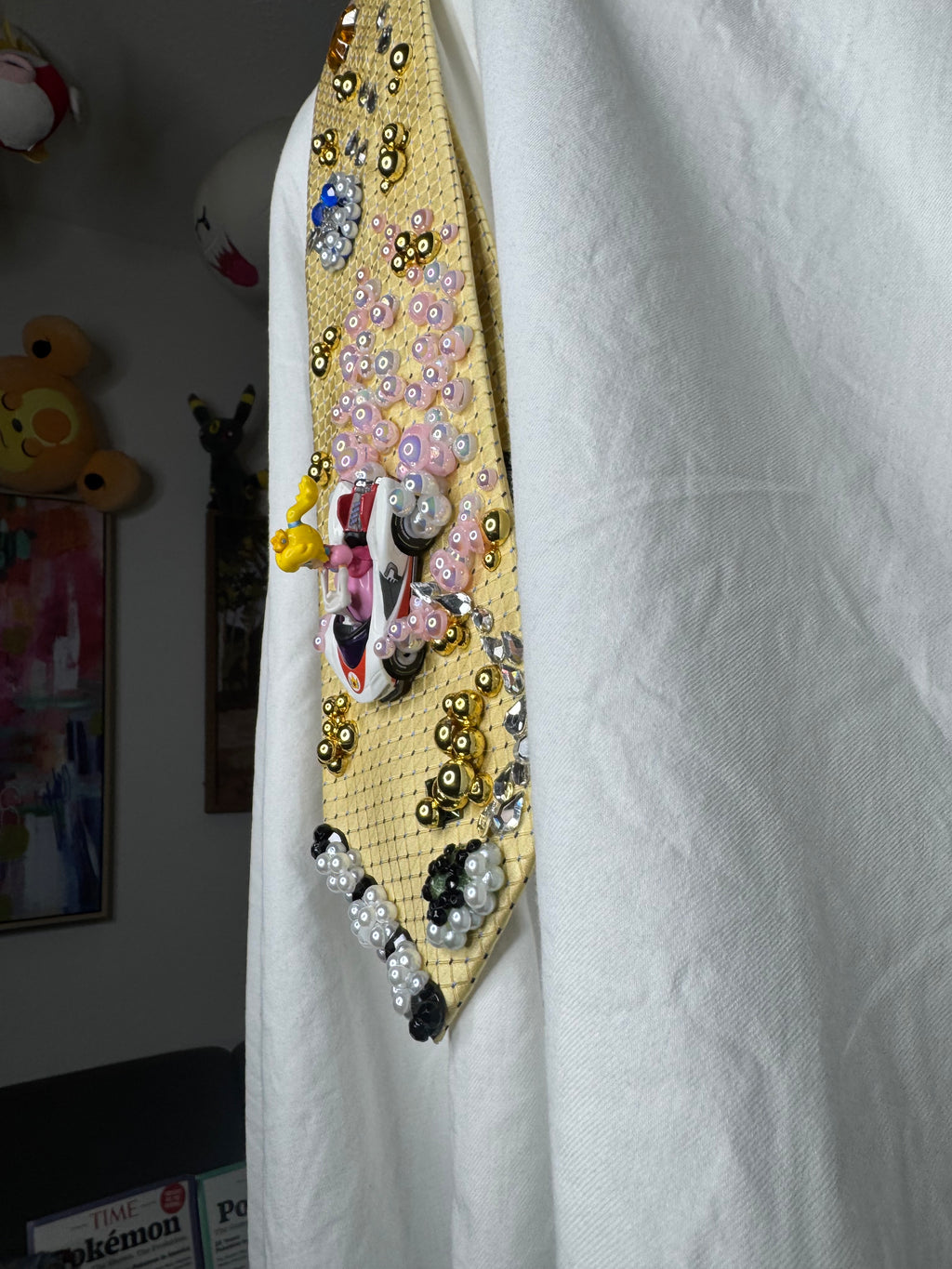 Yellow Princess Peach Dodging Blue Shell 200cc Mario Kart Tie