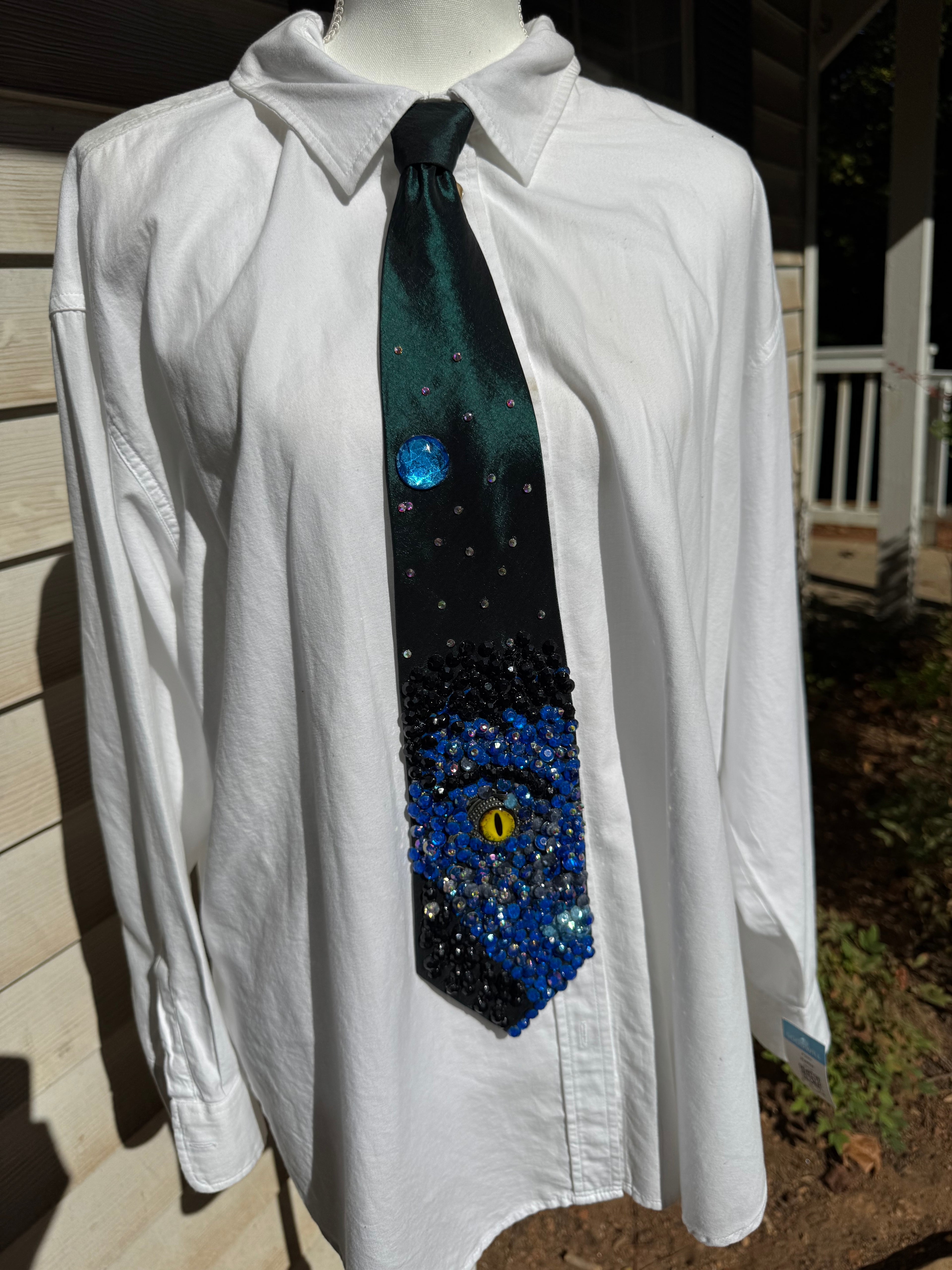 Dark Green Male Avatar Face Movie Tie