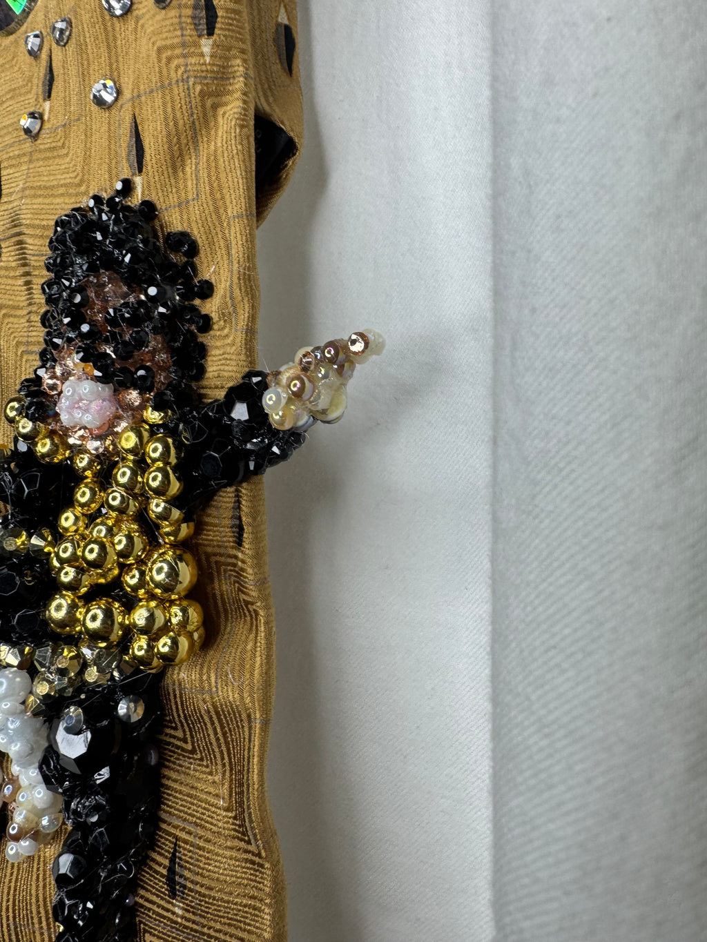 Gold Michael Jackson Hitting Knee Up Pointing Left Pop n Lock Move For Jam During Dangerous World Tour 1993 Tie