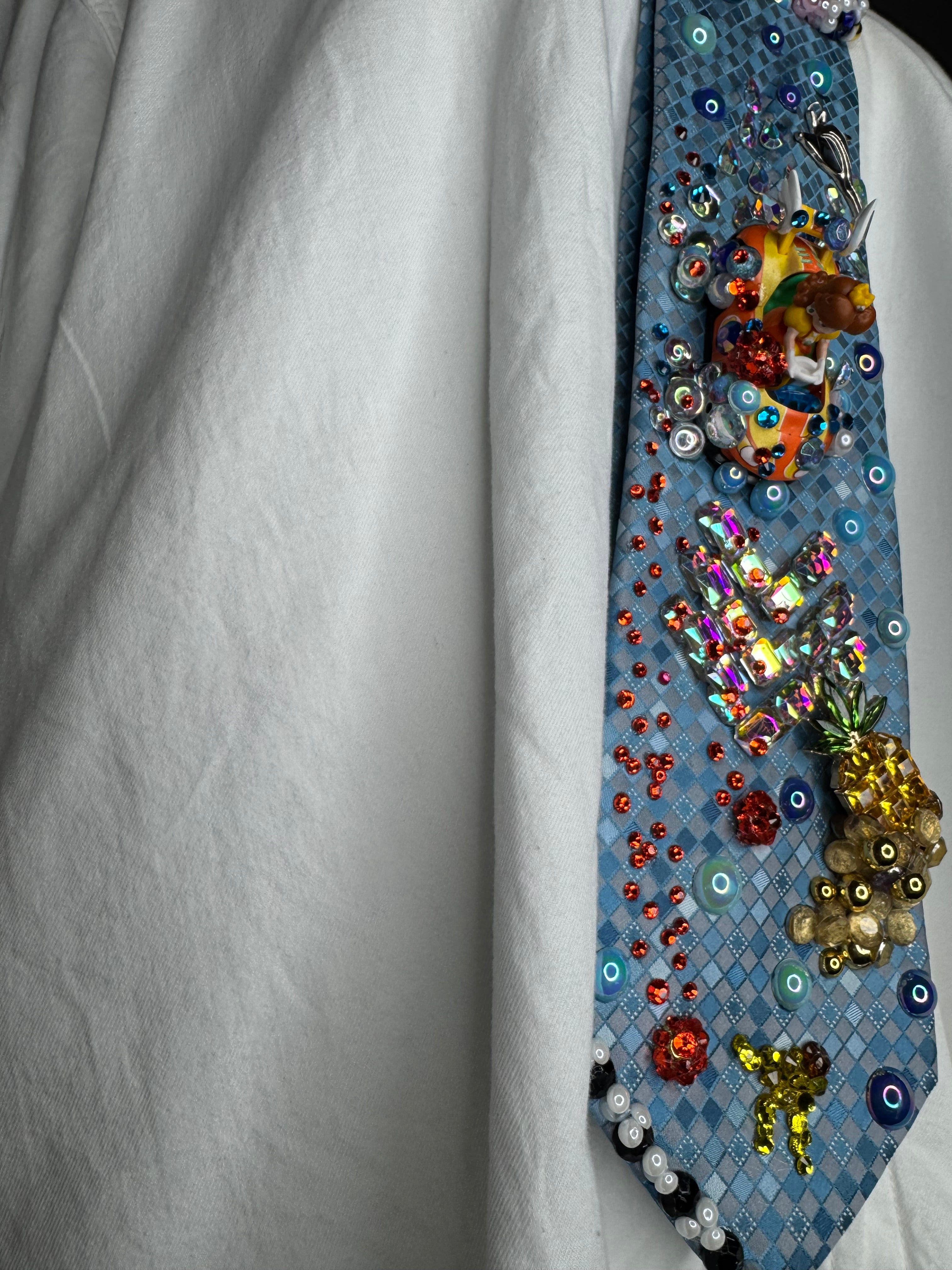 Light Blue Princess Daisy Throwing Fireballs On Cheep Cheep Beach 200cc Mario Kart Tie