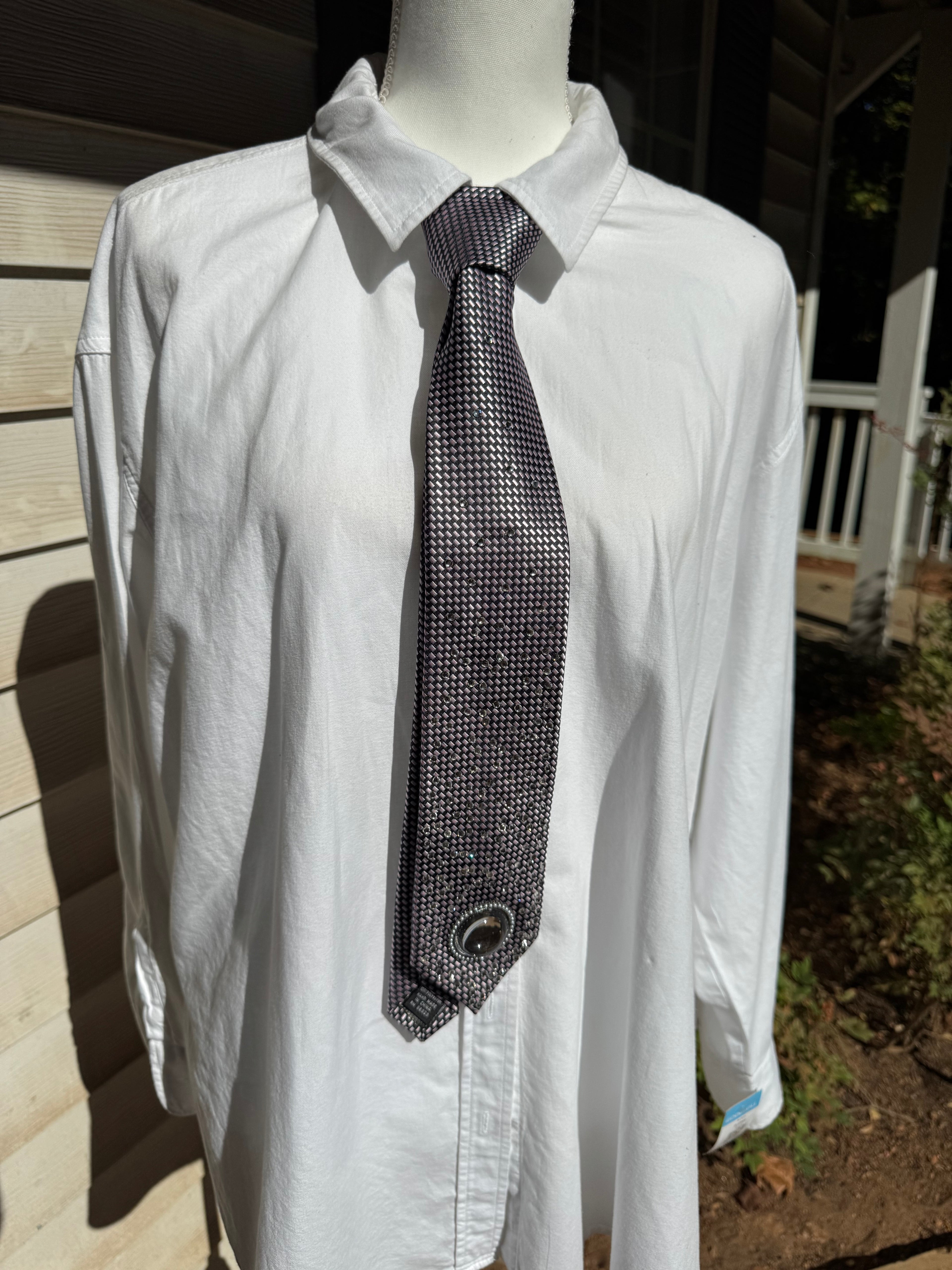 Grey Crystal Monocle High Class Royalty Tie