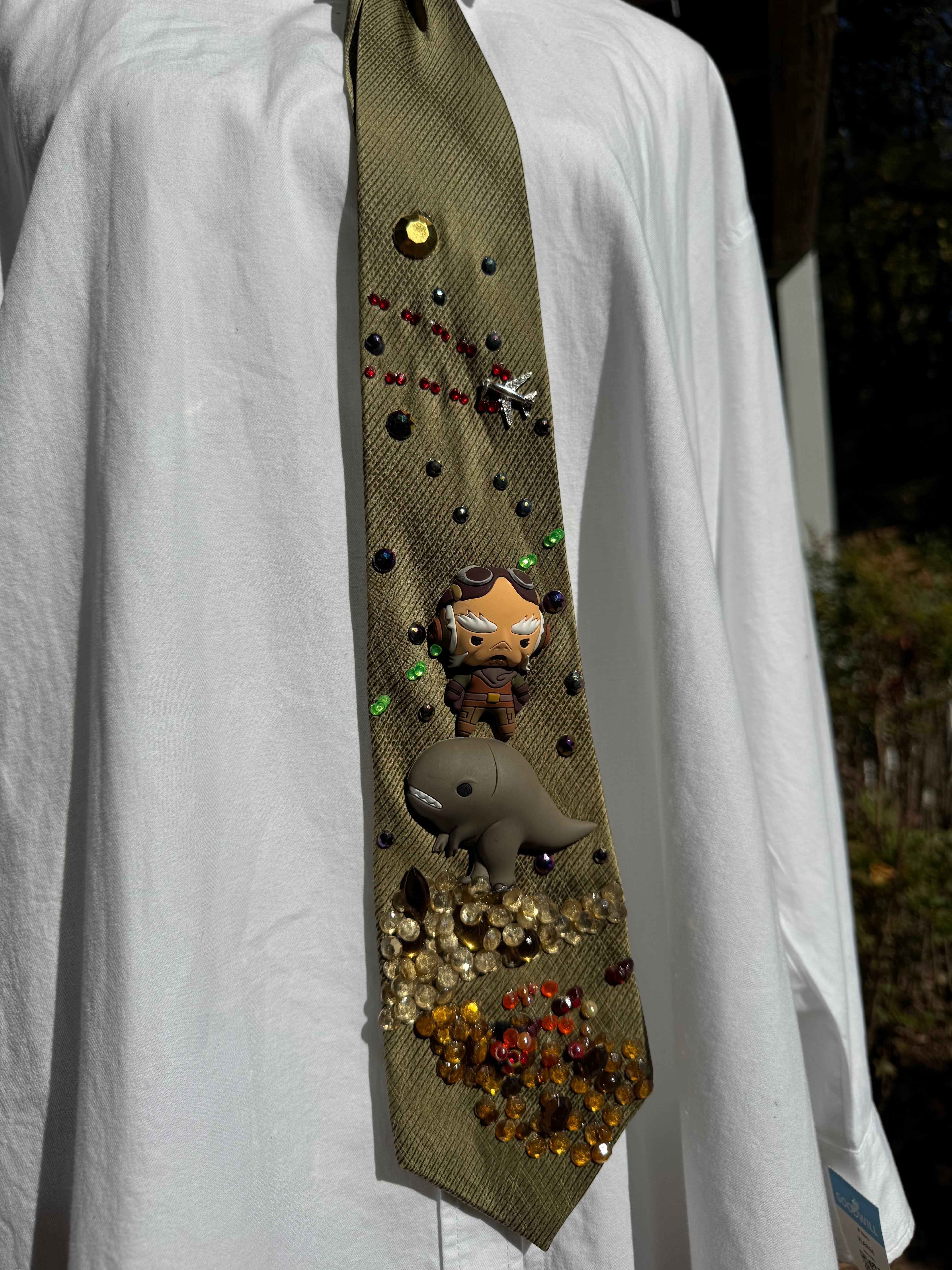 Light Brown Kuiil and Blurrg In Sandy Combat Star Wars Tie