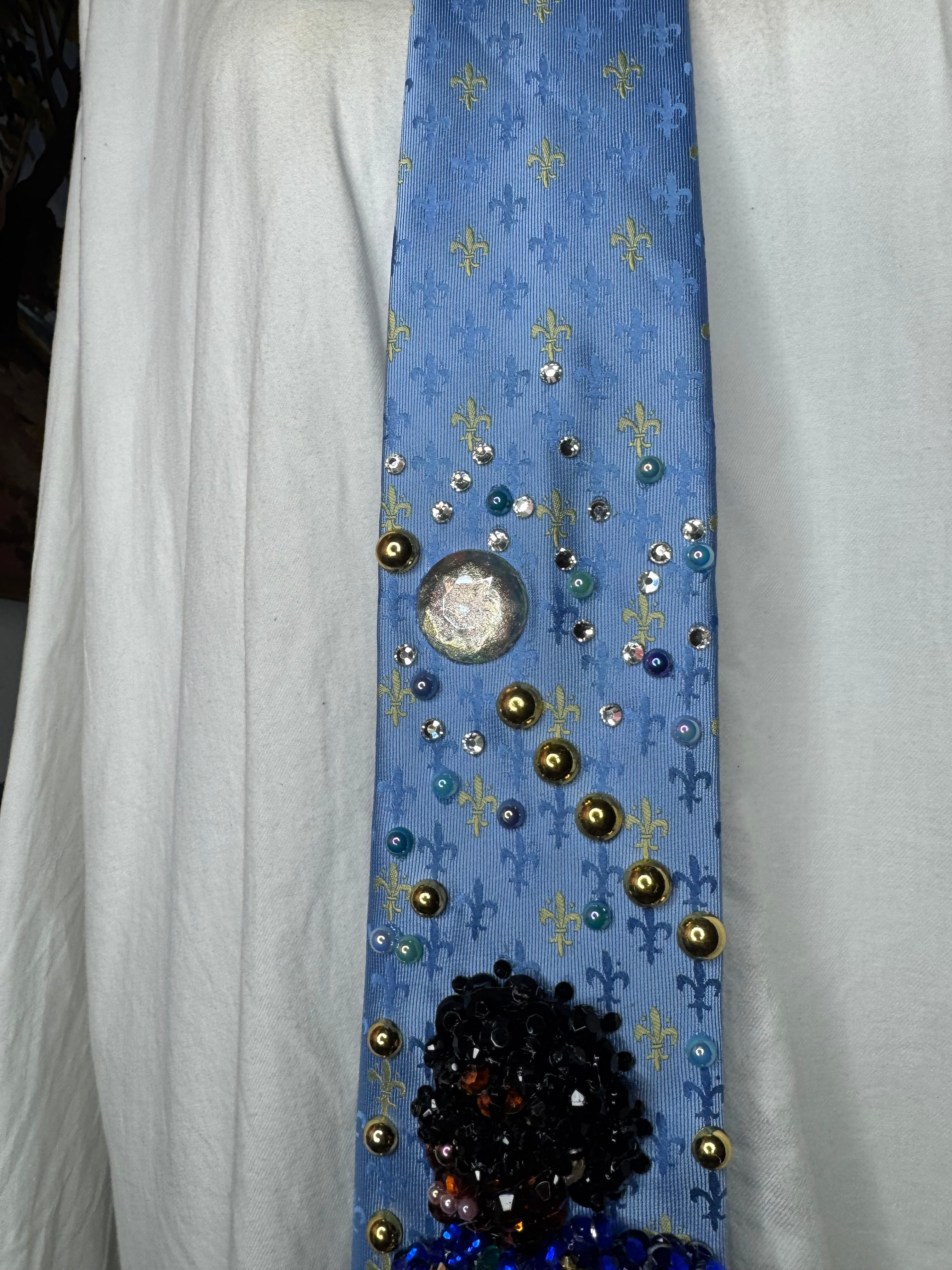 Light Blue Michael Jackson in Blue Royalty Jacket & Shades Aug 1st 1984 Thriller Era Tie