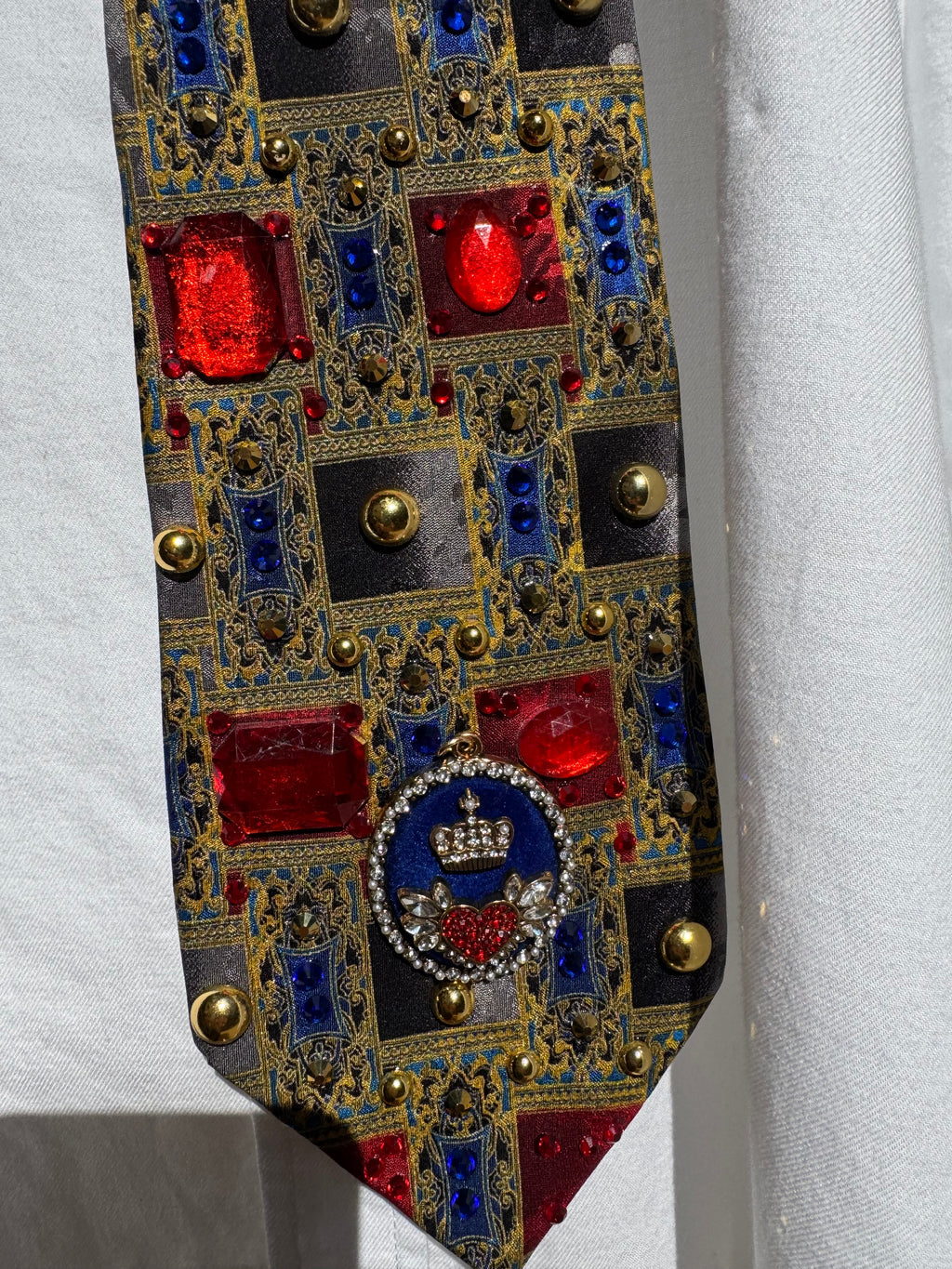 Gold Renaissance Design High Class Royalty Tie