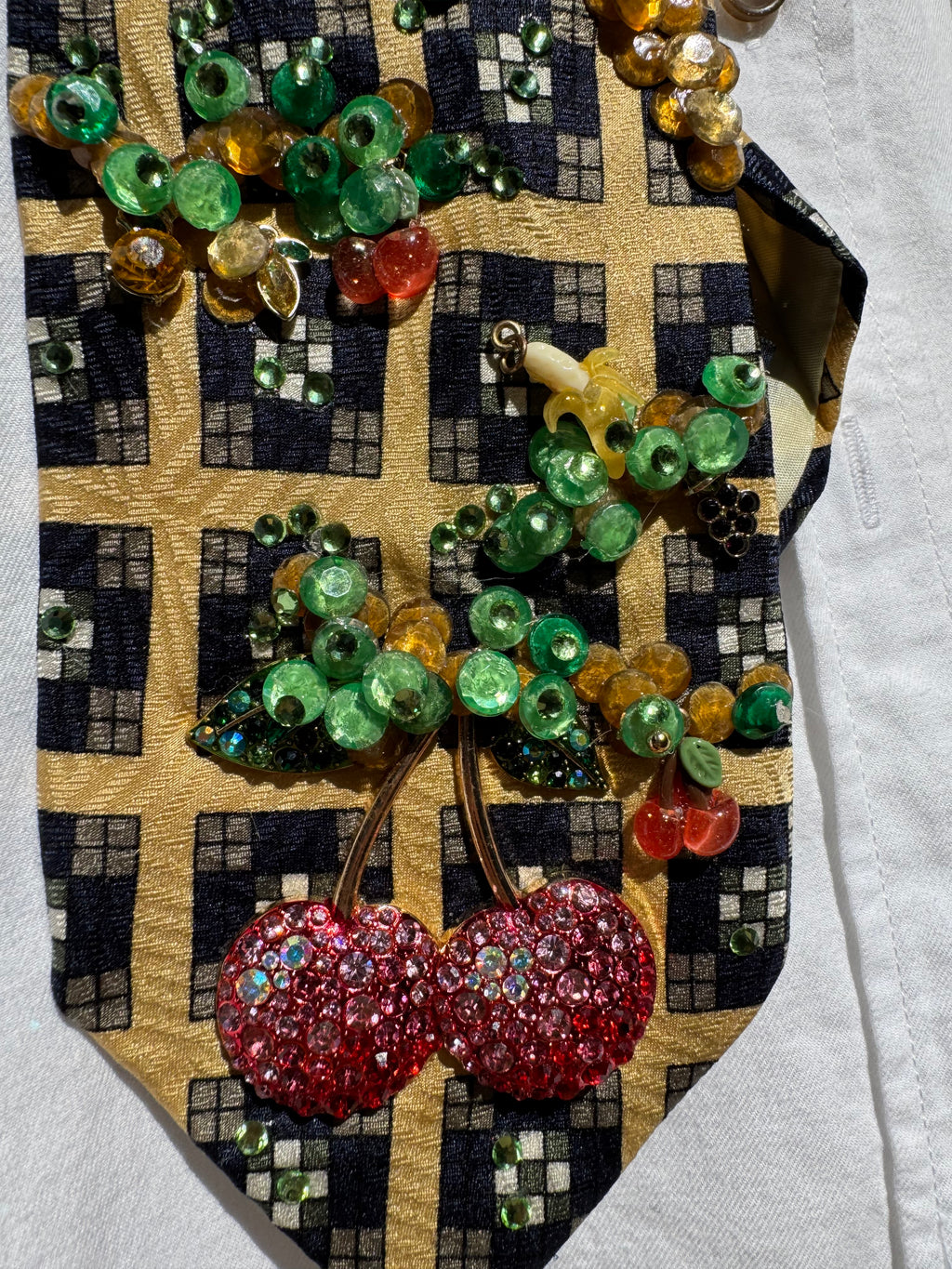 Light Gold Bundle of Fruit Nature Royalty Tie
