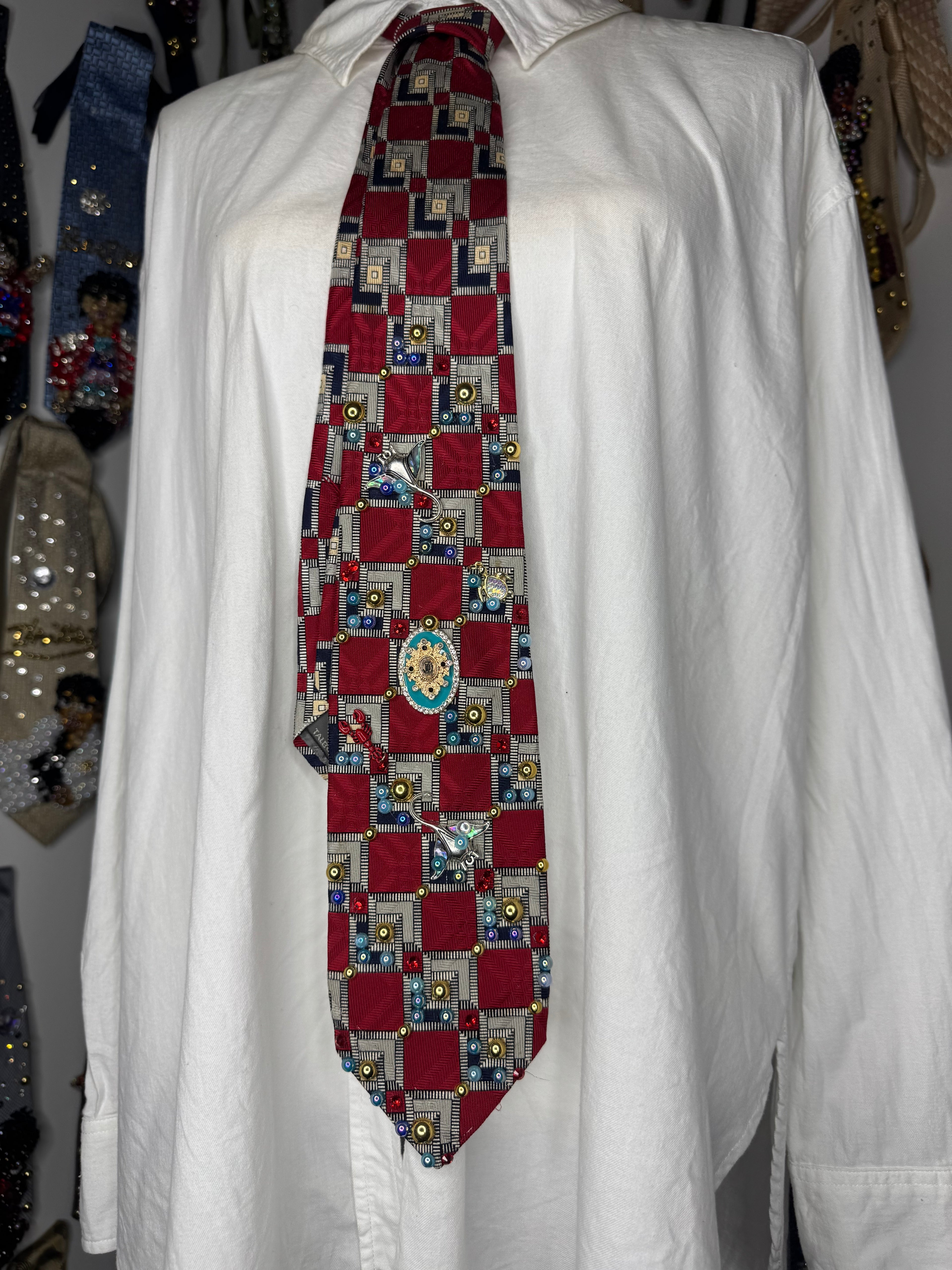 Red Checkered Tropical Treasure Box Ocean Floor Royalty Tie