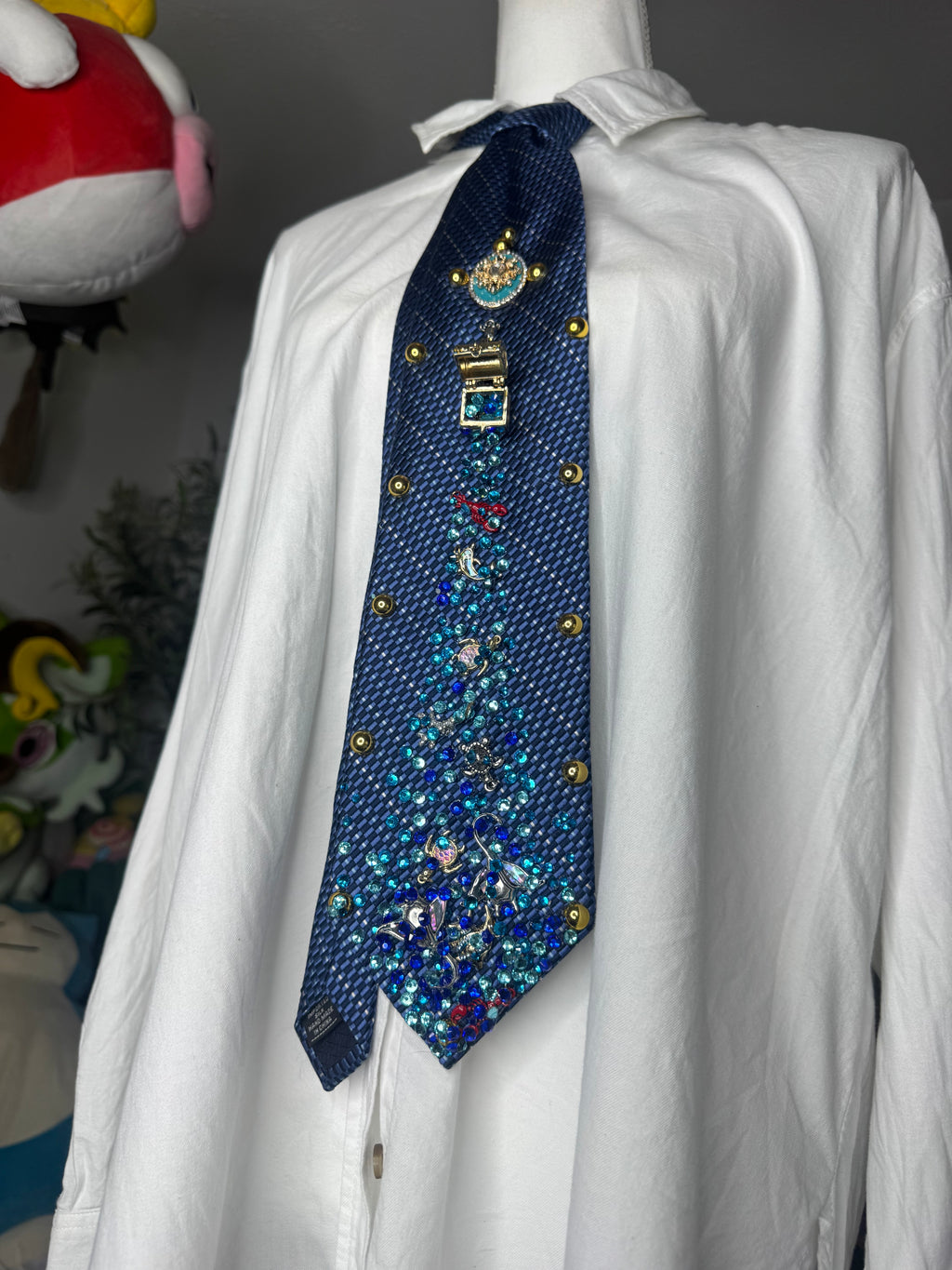 Navy Blue Tropical Treasure Box Spilling Ocean Royalty Tie