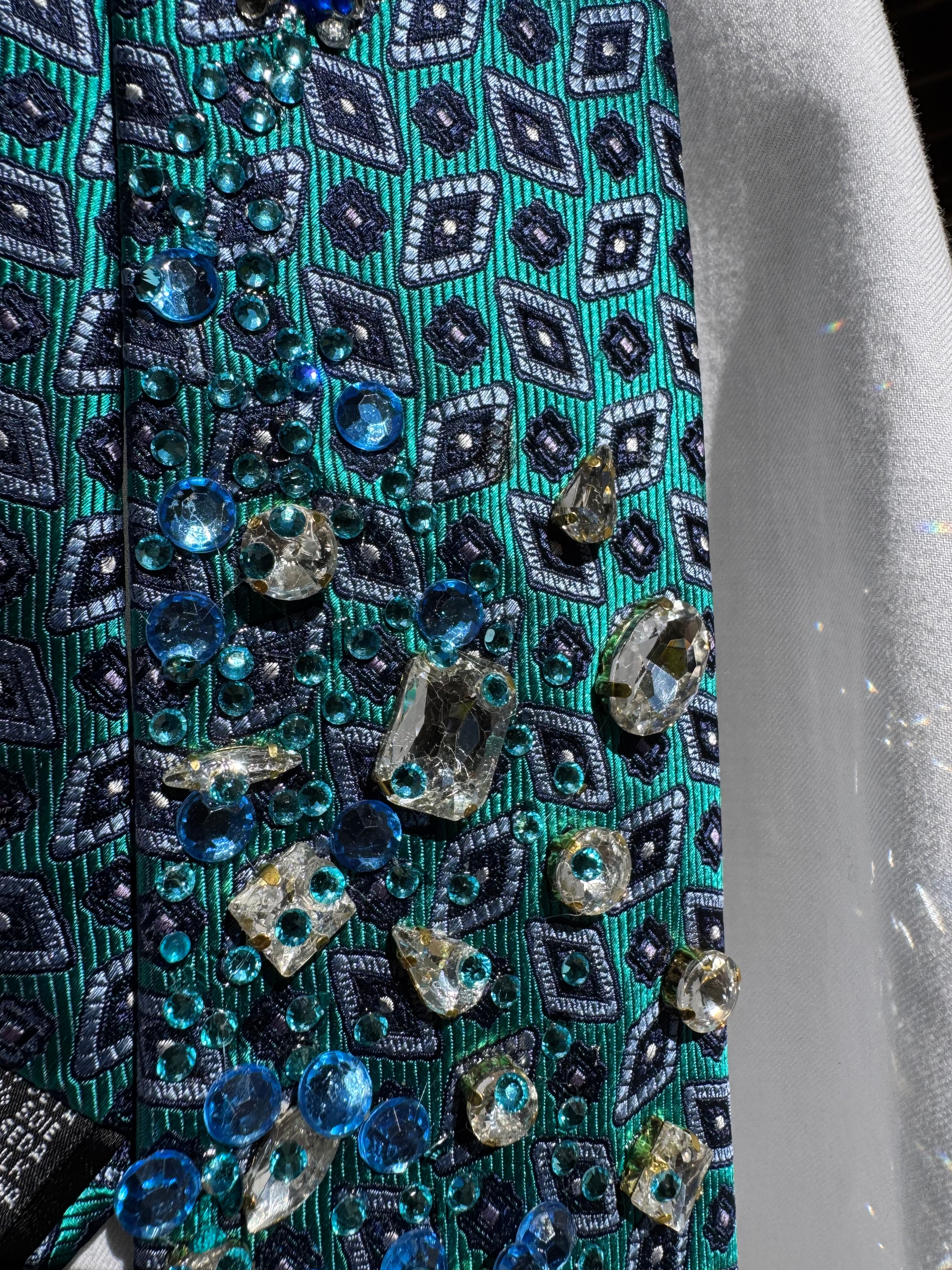 Turquoise Fiji Water Over Crystals Water Royalty Tie