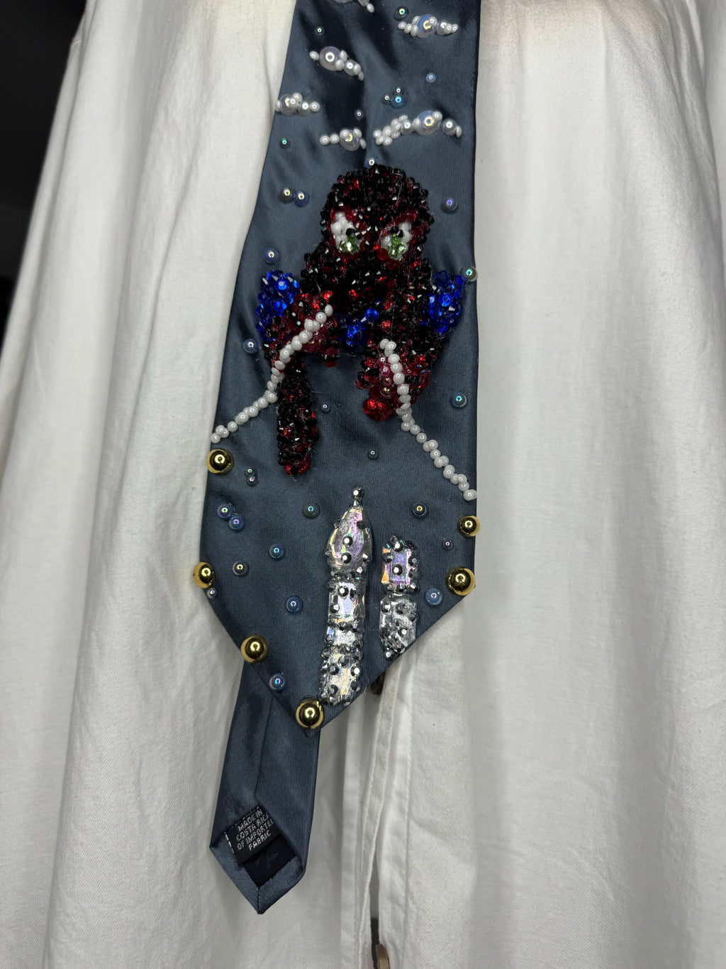 Grey Silk Toby Maguire Shooting Both Webs in the Air for Spiderman 2 Poster Tie