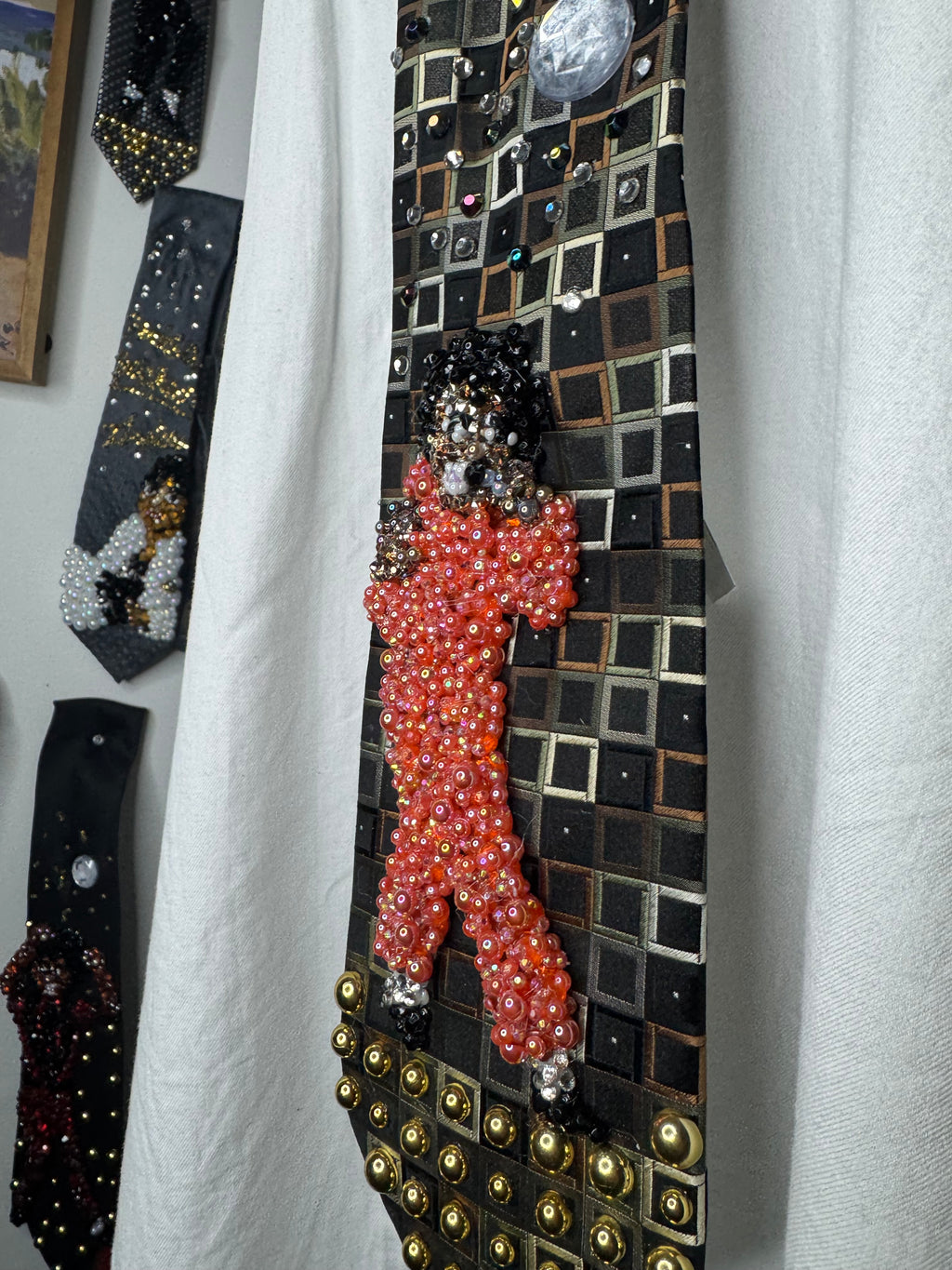 Black Michael Jackson Hitting Sideways Leg & Hand Out Stop Pose In Peach Space Jumpsuit Singing Workin Day n Night Victory Tour 1984 Tie