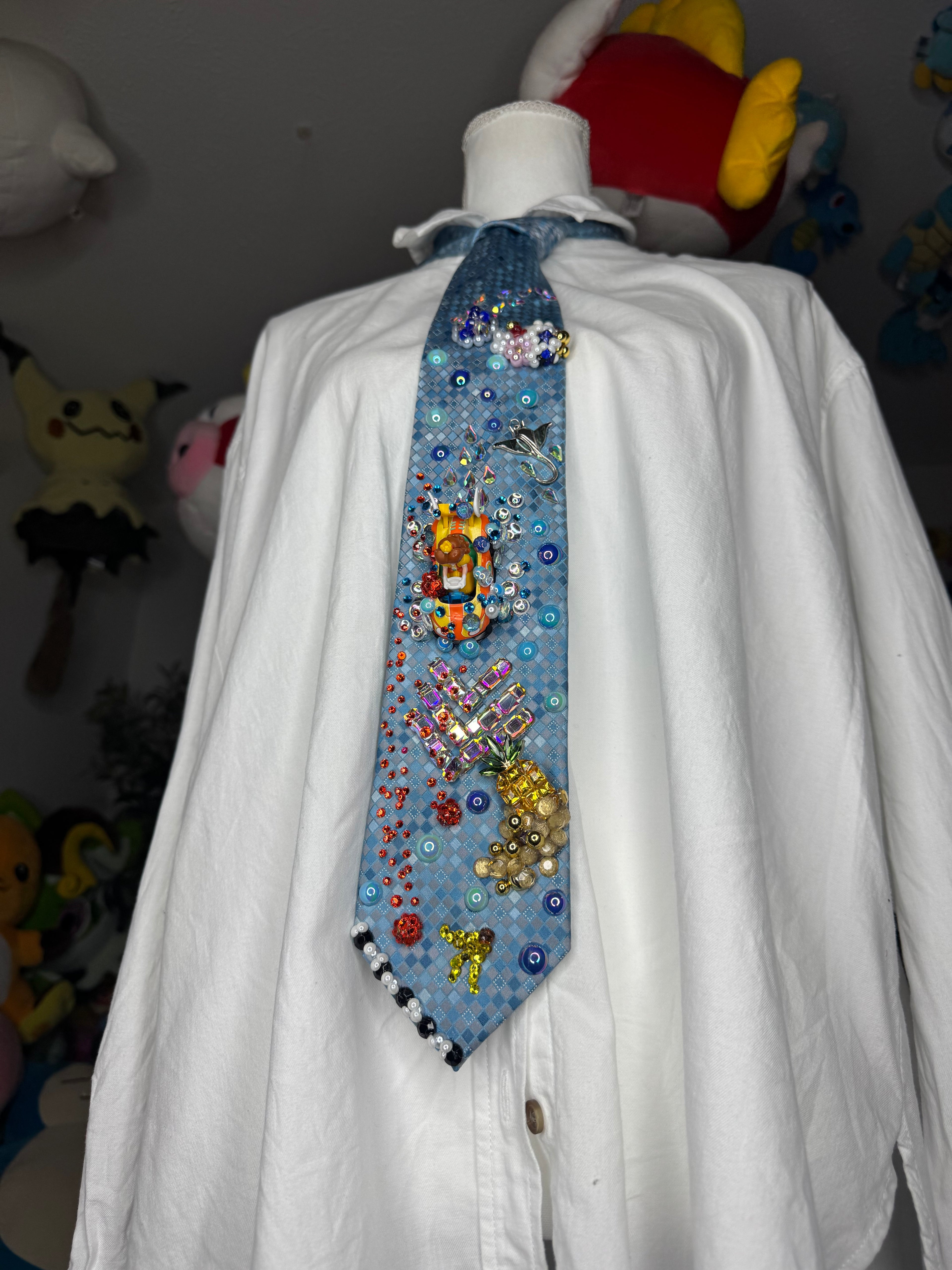 Light Blue Princess Daisy Throwing Fireballs On Cheep Cheep Beach 200cc Mario Kart Tie