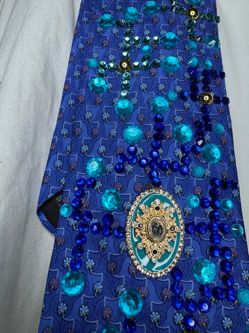 Deep Blue Aqua Droplets Tropical Treasure Box Royalty Tie